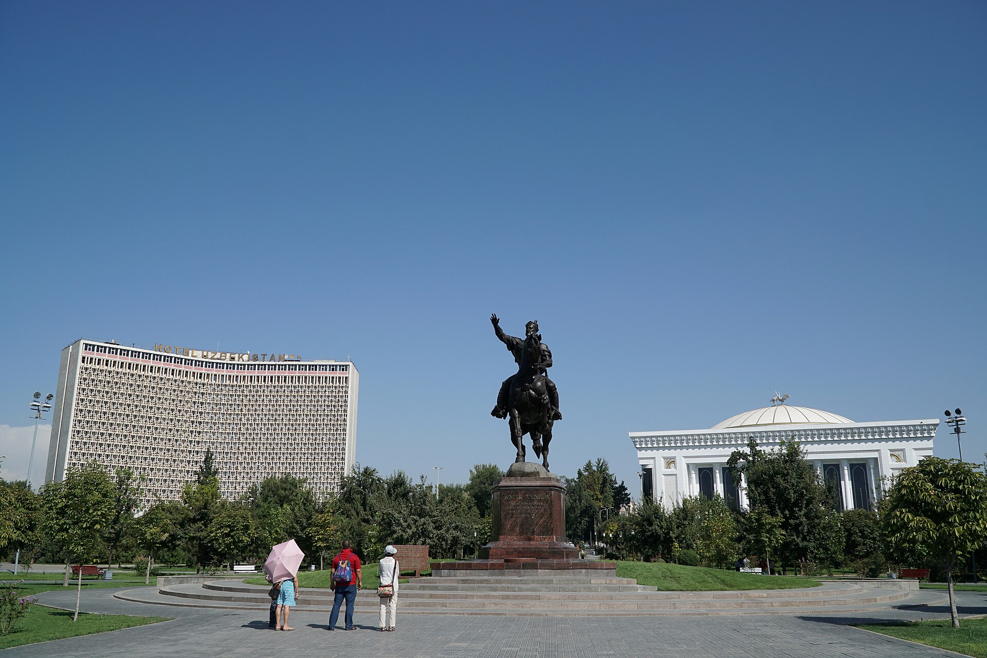 Amir Timur Square, Tashkent